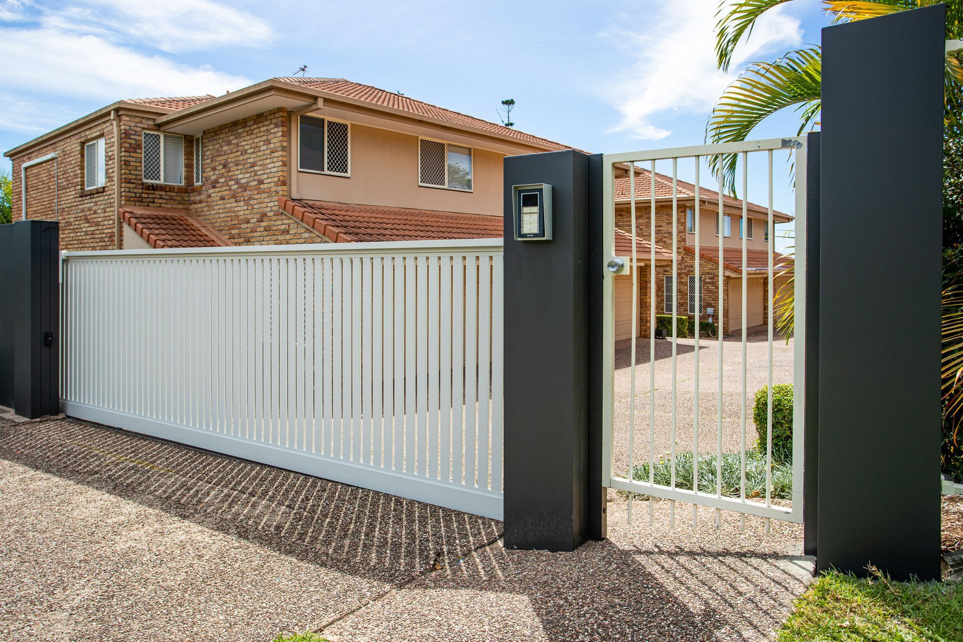 Affordable Gates Gold Coast Team 247