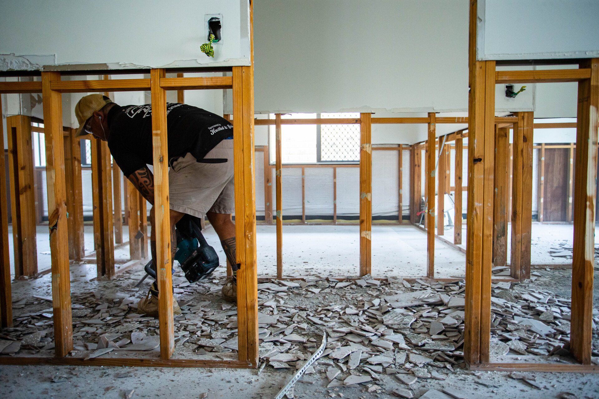 professional interior demolition Varsity Lakes