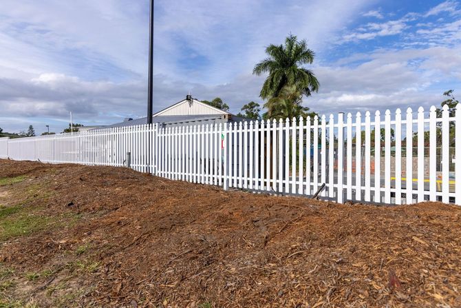 commercial fencing services gold coast