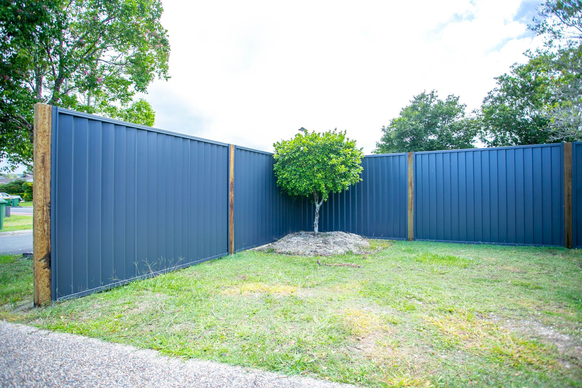 colorbond fencing services Pacific Pines