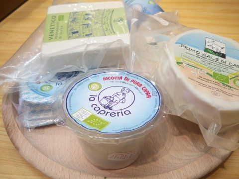 formaggi di capra