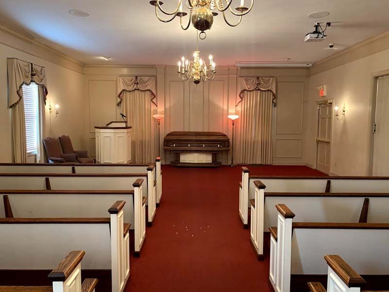 Viewing/chapel seating at Betts & West Funeral Home in Nicholasville, KY