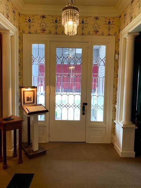 Front doors of Betts & West Funeral Home in Nicholasville, KY