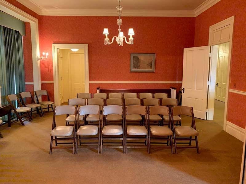 Chapel at Betts & West Funeral Home in Nicholasville, KY