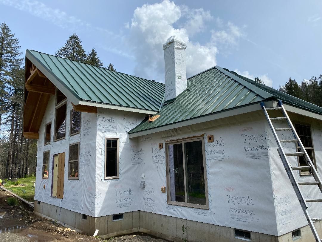 Sturdy metal roof installation - Springfield, OR - McKenzie Roofing Inc.