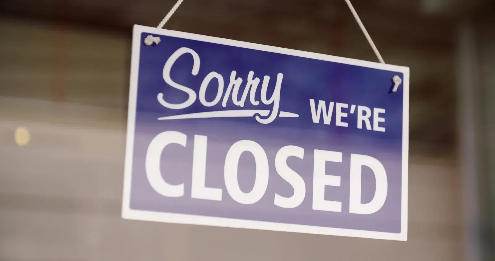 A neon sign that says hot rod garage on it