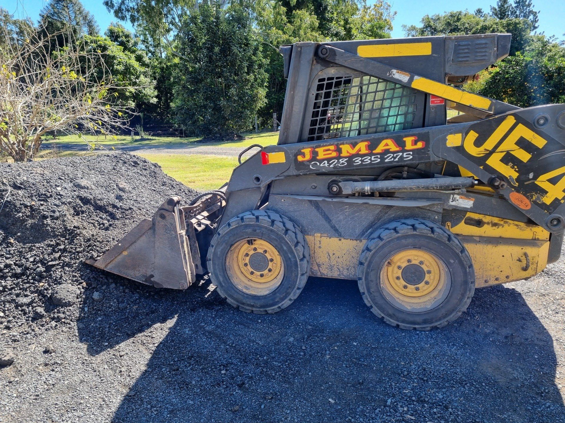 White Tipper Truck — Jemal in Mackay, QLD
