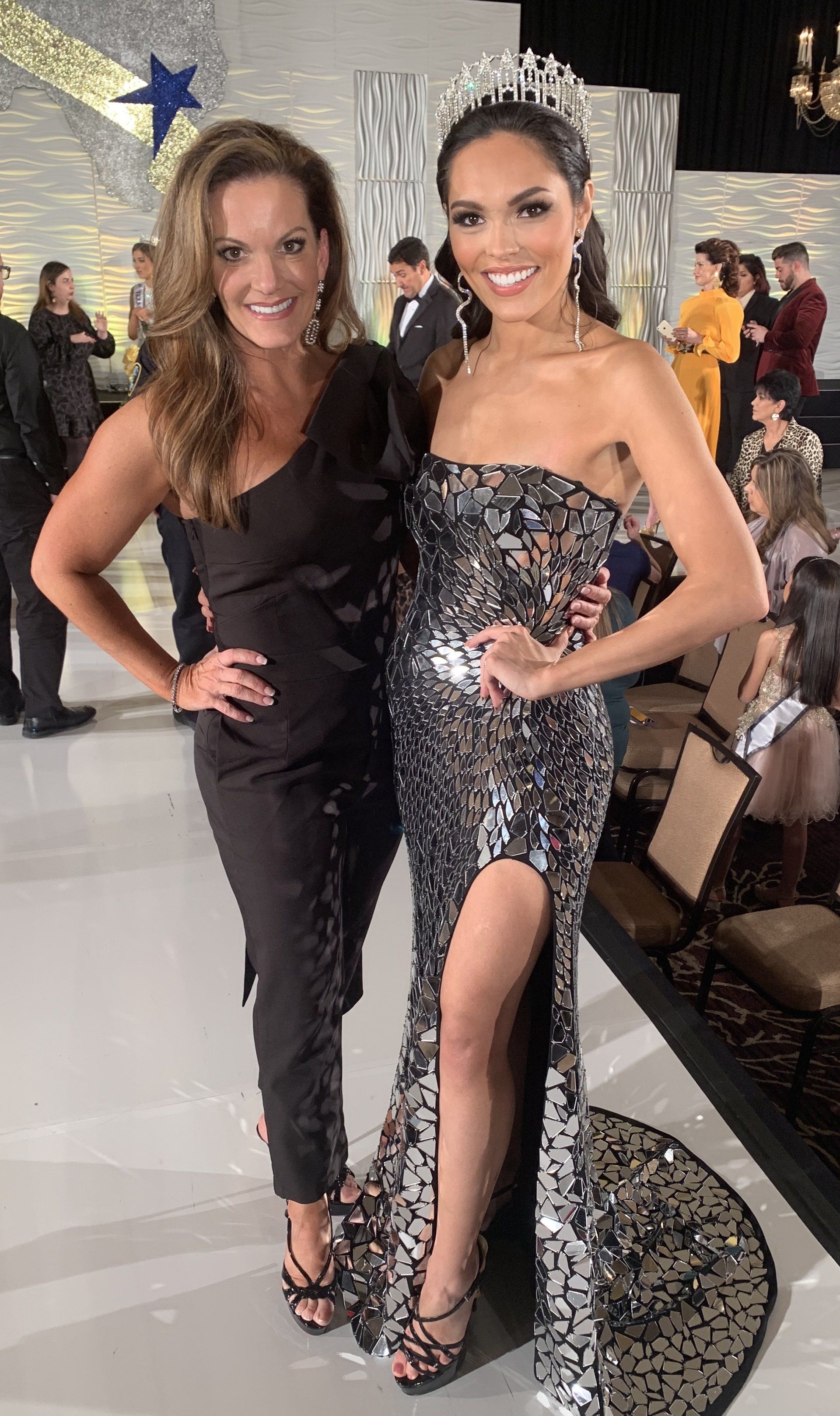 Lisa Dean with pageant winner