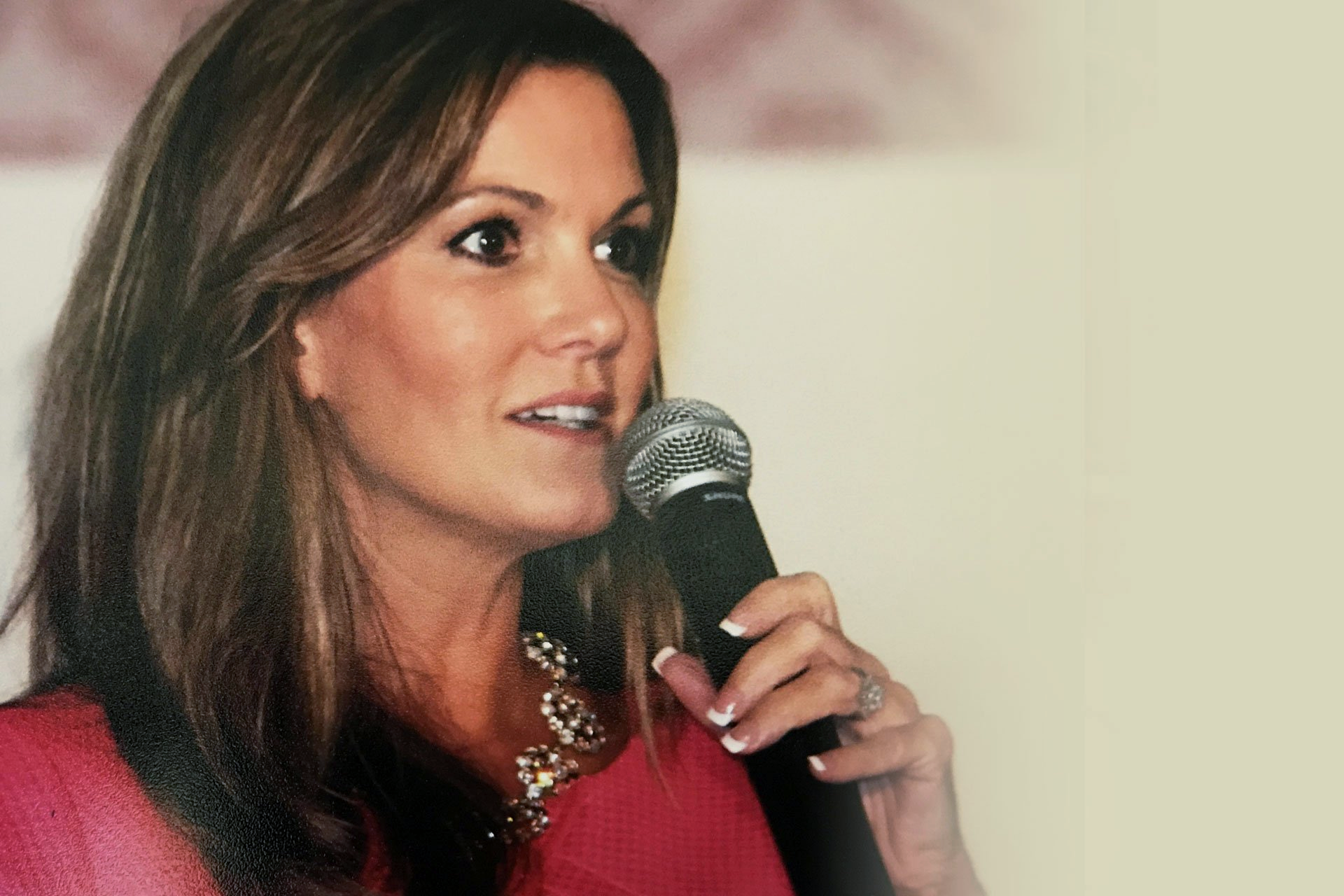 Picture of Lisa Dean