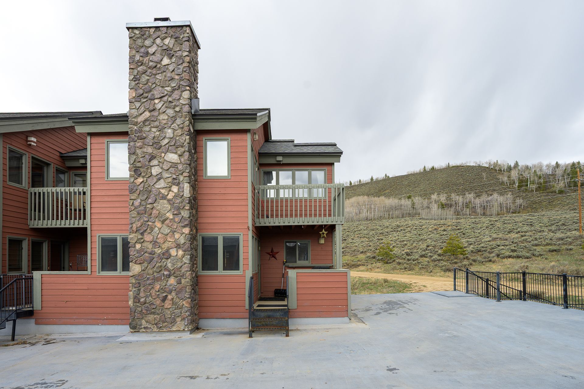 35 Promontory unit 9 front entry 2
