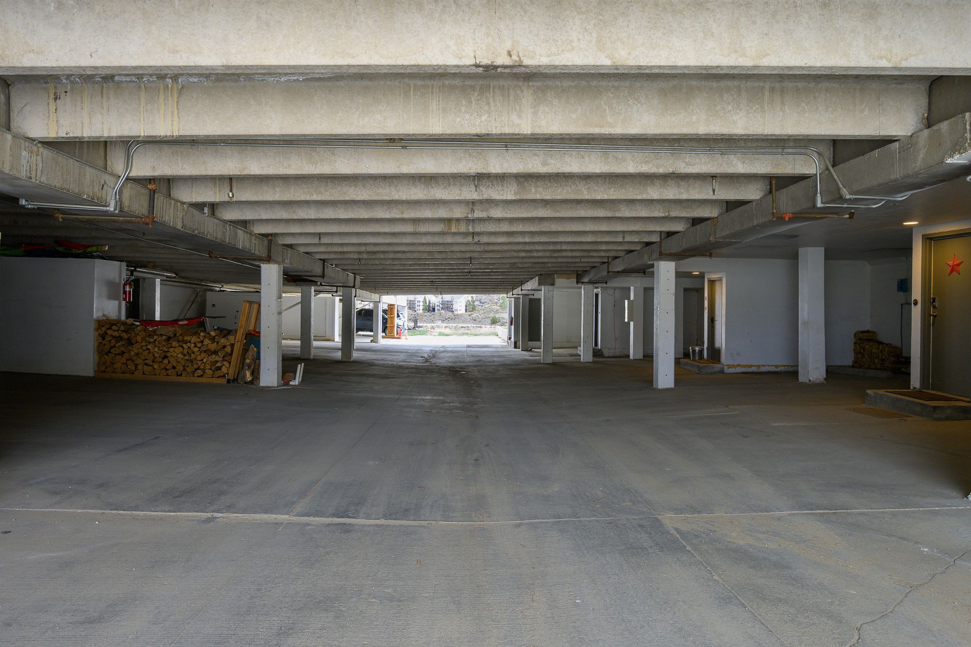 35 Promontory unit 9 garage