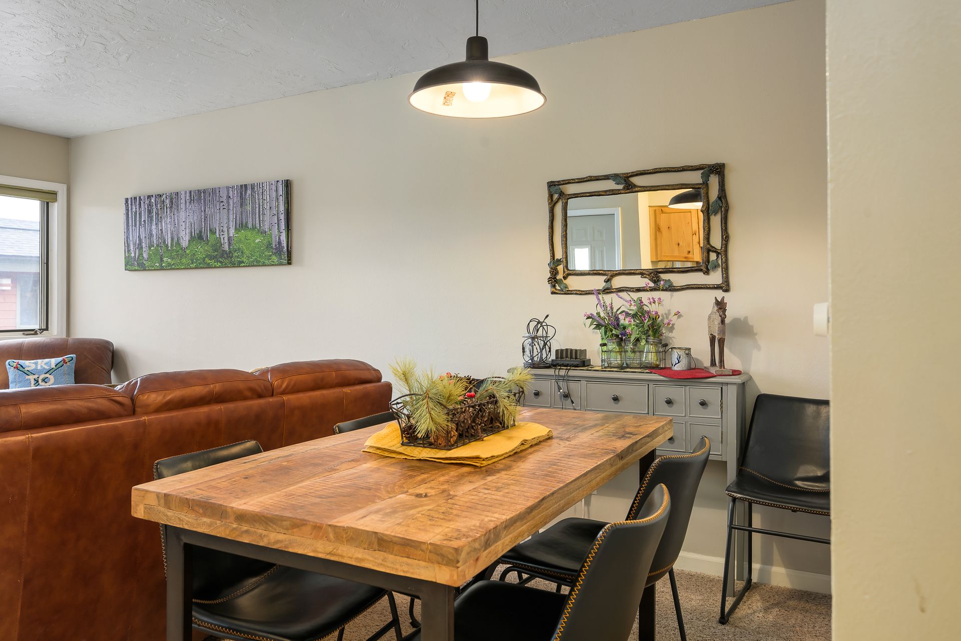 35 Promontory unit 9 dining