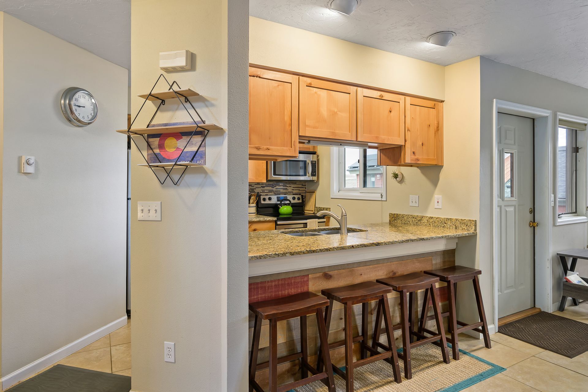 35 Promontory unit 9 kitchen