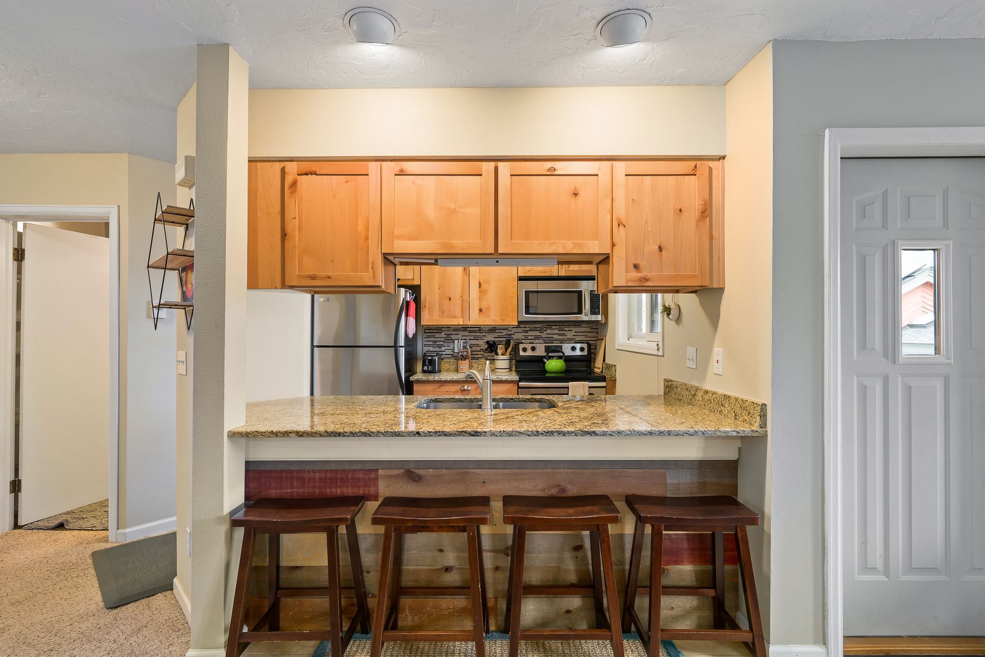 35 Promontory unit 9 kitchen 2