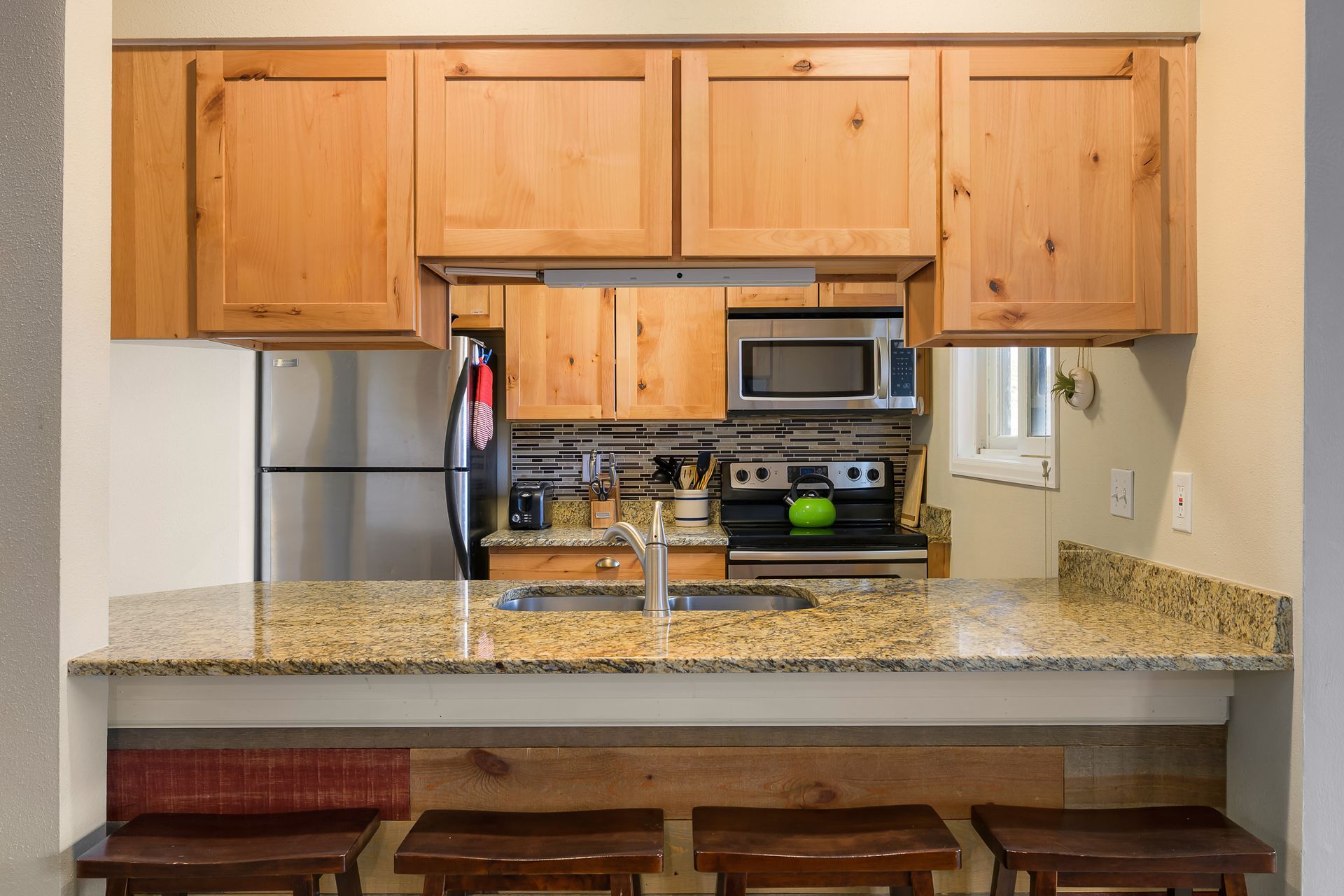 35 Promontory unit 9 kitchen