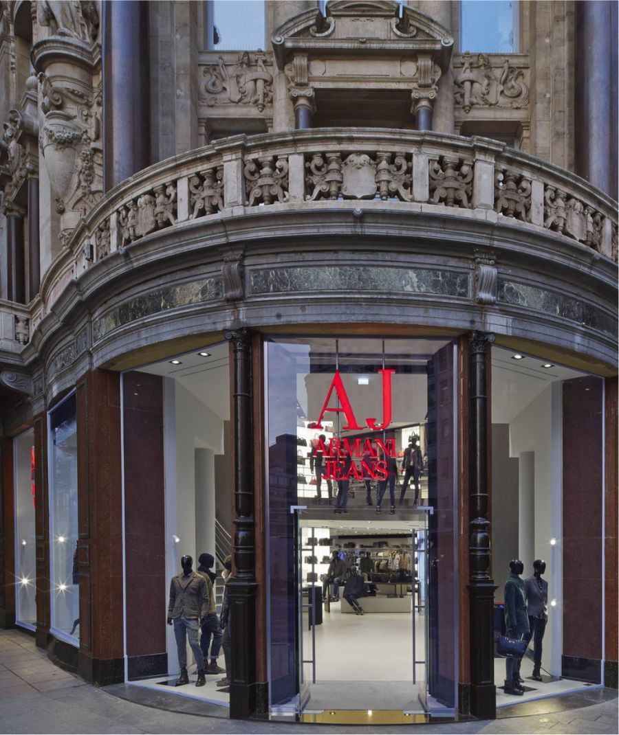 ingresso negozio armani jeans
