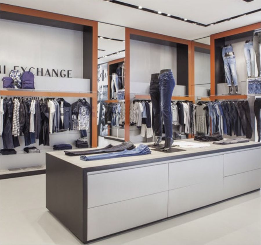 bancone negozio armani jeans