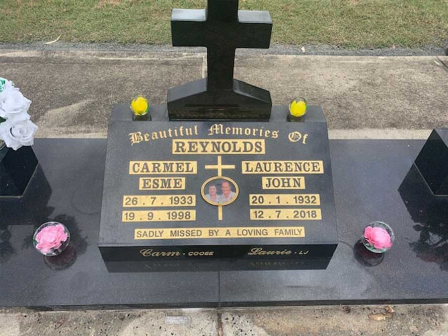 A Gravestone For Reynolds Carmel And Laurence John — Northern Rivers Headstones in Casino NSW