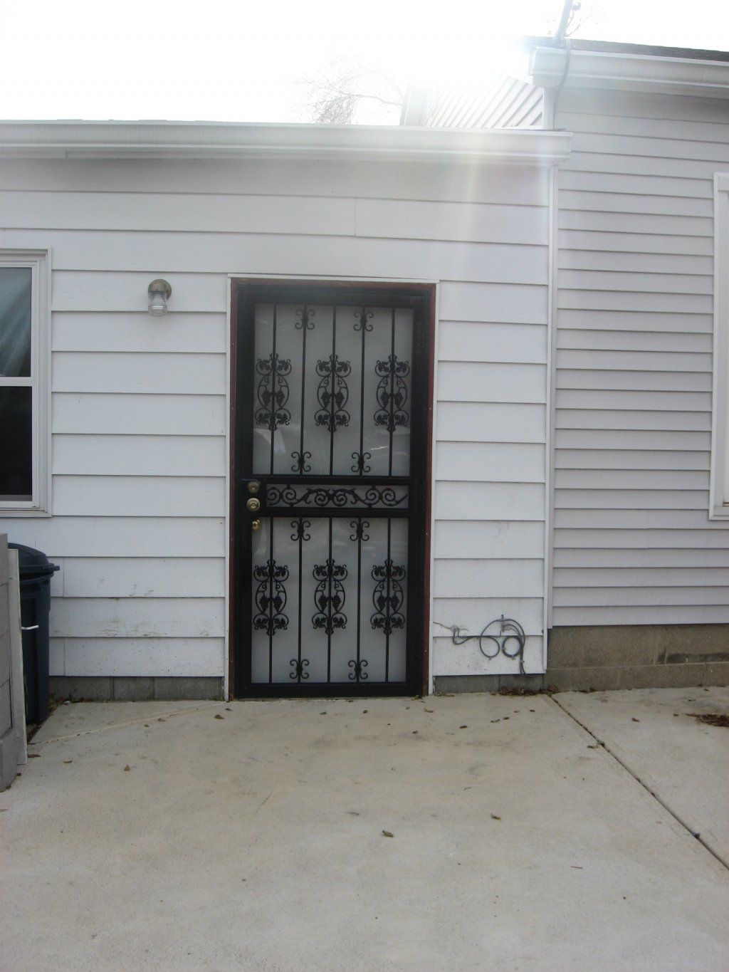 Grapes Deluxe Maxi - Indianapolis, IN - Markin Sales Camper & Security Doors