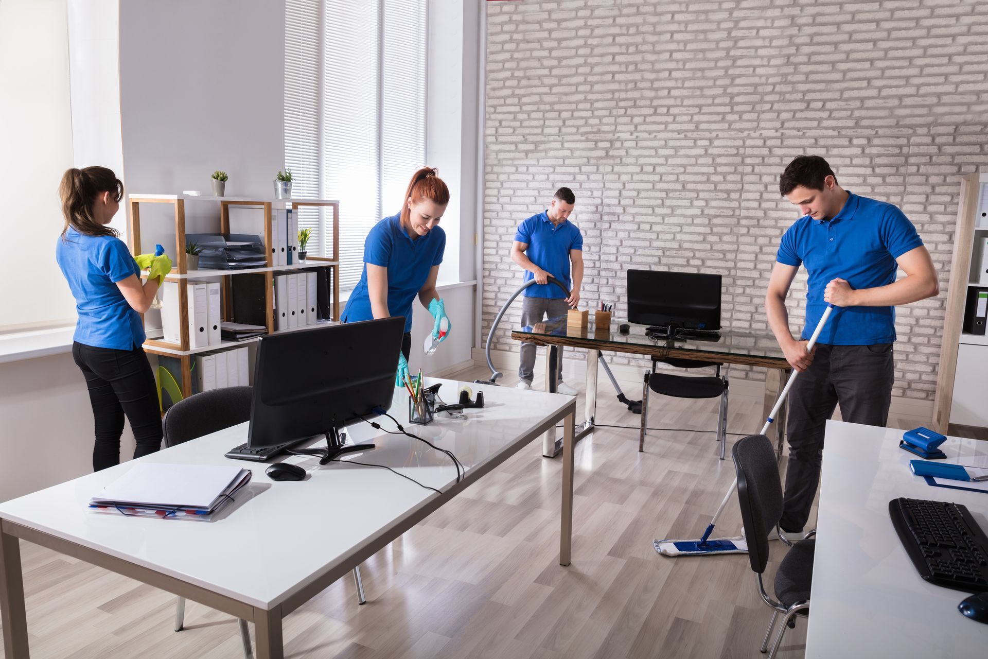 Office cleaning staff in Lincoln, NE, workspace
