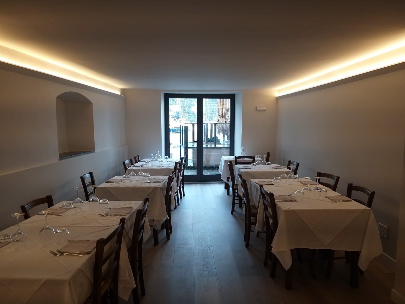 sala interna ristorante il Gambero Portovenere