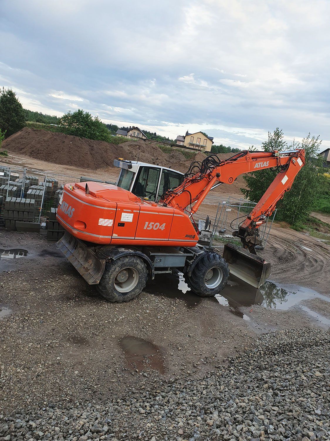 Žemės kasimo technikos nuoma