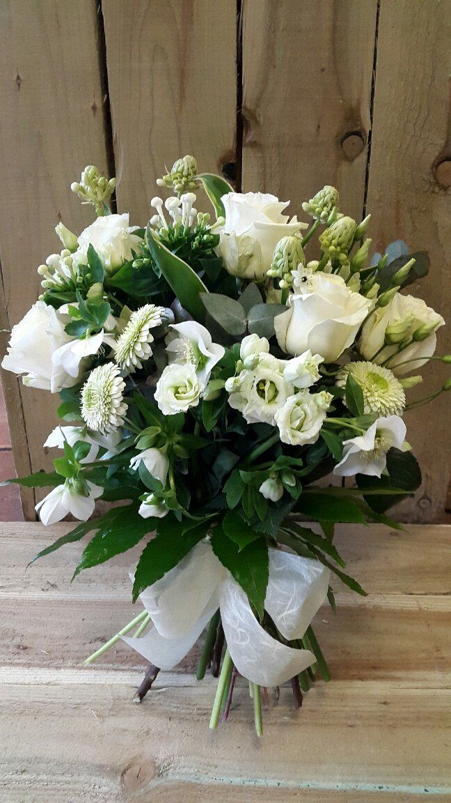 white coloured bouquet