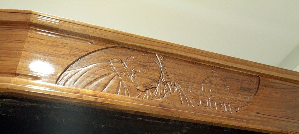 Cofano funebre con intarsio