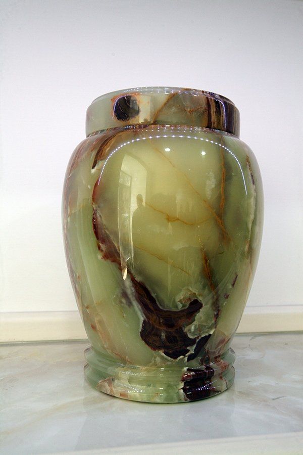 Urna cineraria in porcellana