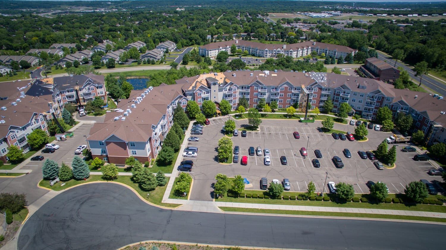 Apartment Complex with Wide Parking Area | White Bear Lake, MN | Bruggeman Exteriors