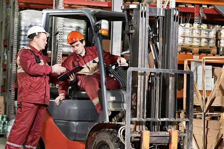 INDULIFT MONTACARGAS - logística de embarque y desembarque