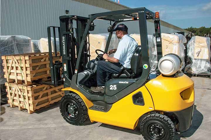 INDULIFT MONTACARGAS - maniobras industriales