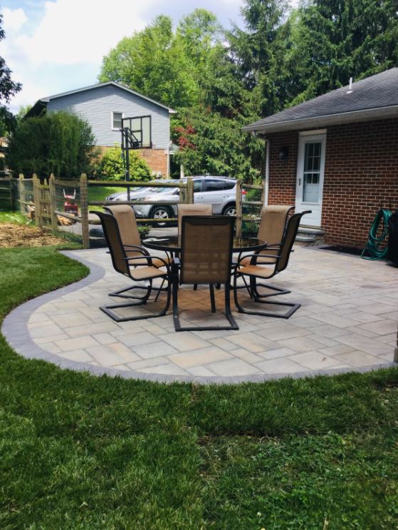 Round Area Hardscaping — New Castle, DE — Ayala Landscaping