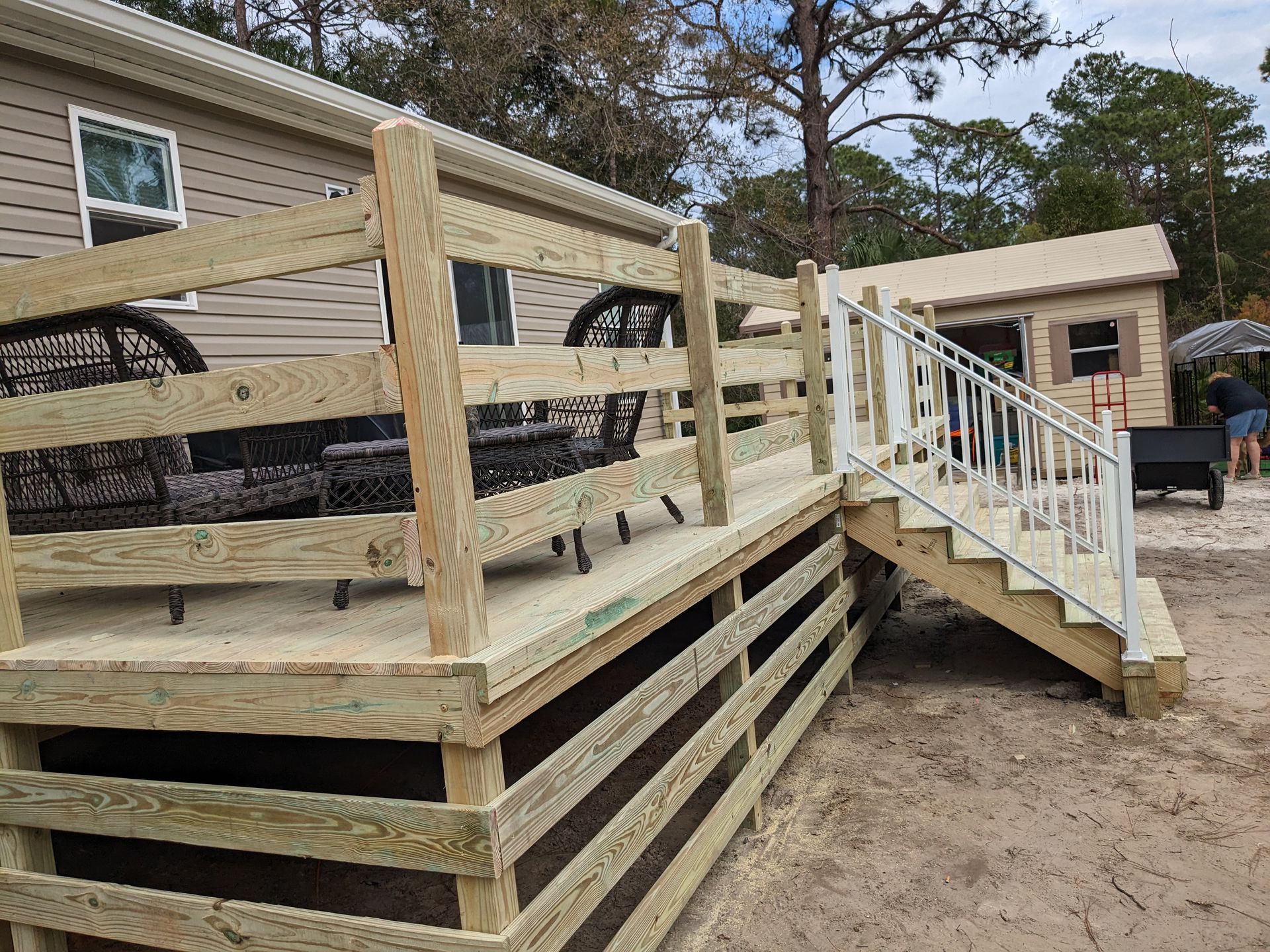 A custom deck built in Homosassa FL by Michael Beach Fence