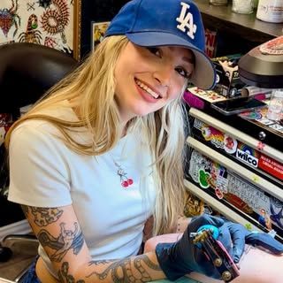 julia tattoo artist