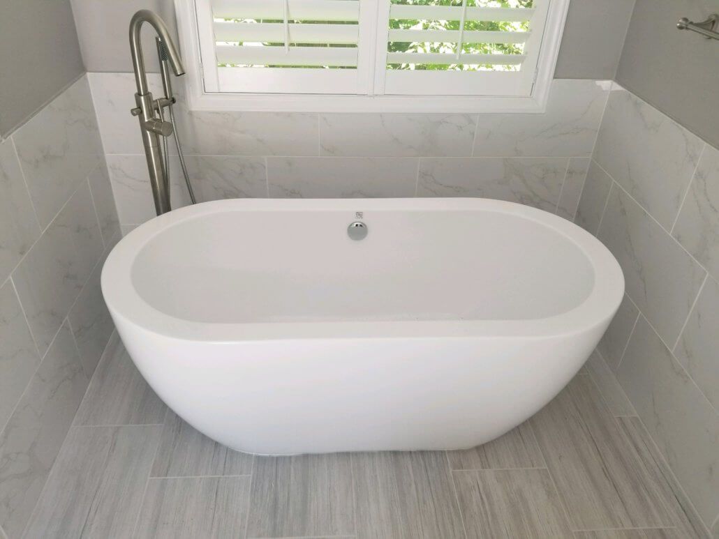 SOAKER TUB BATHROOM REMODEL in house