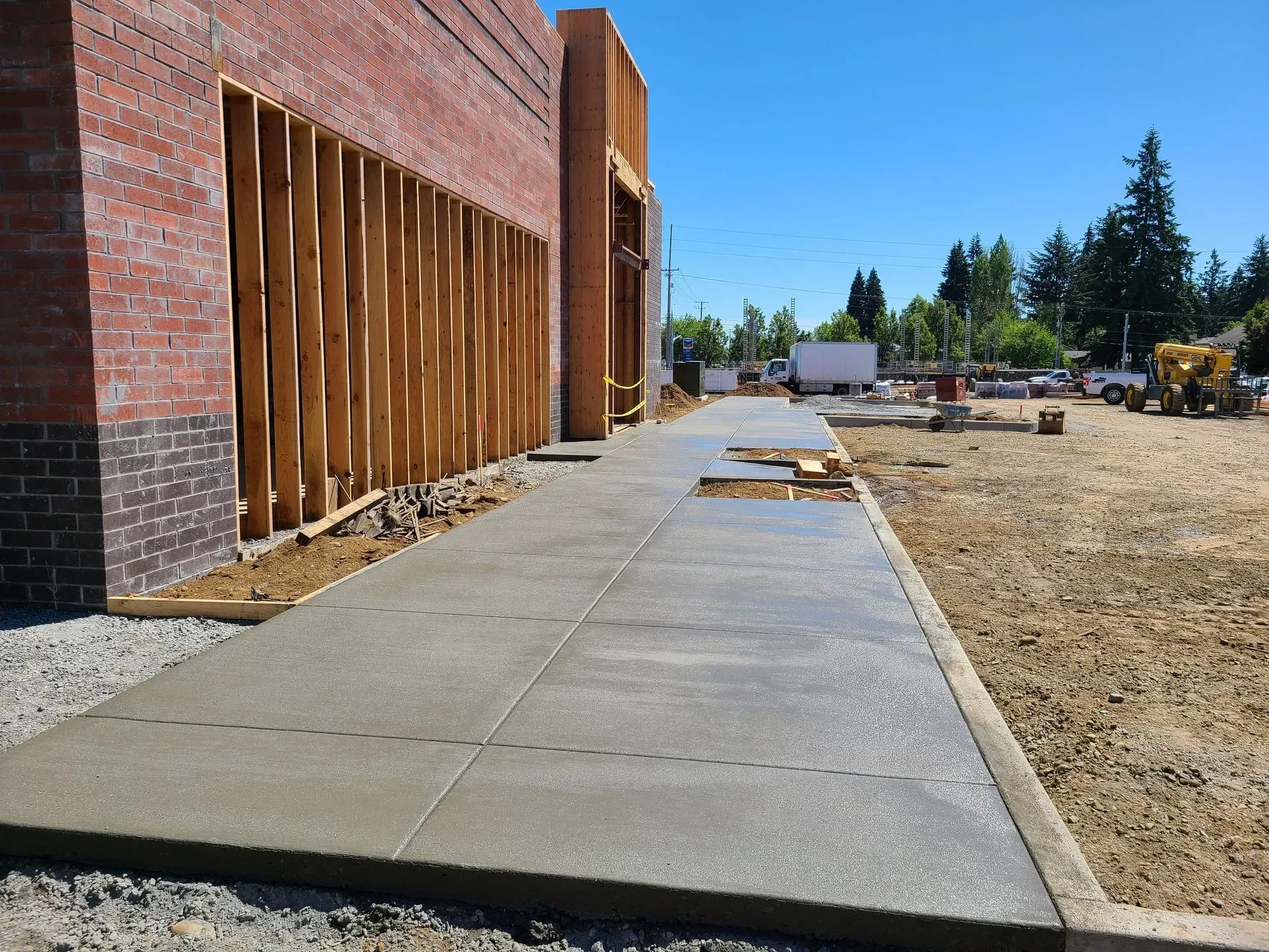 Key Differences Between Residential and Commercial Concrete