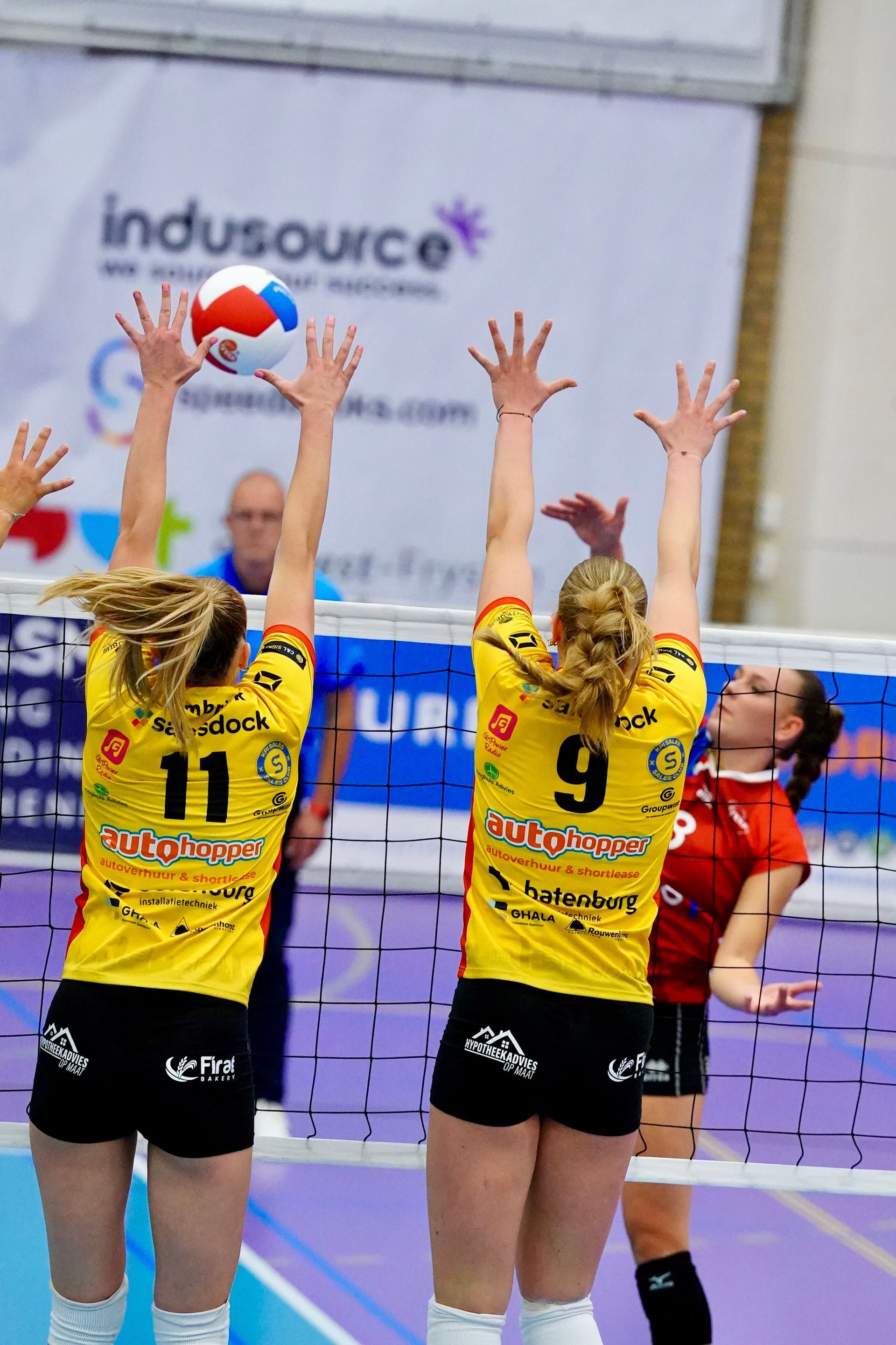 Susan Dambrink #11
Yfke Jelsma #9