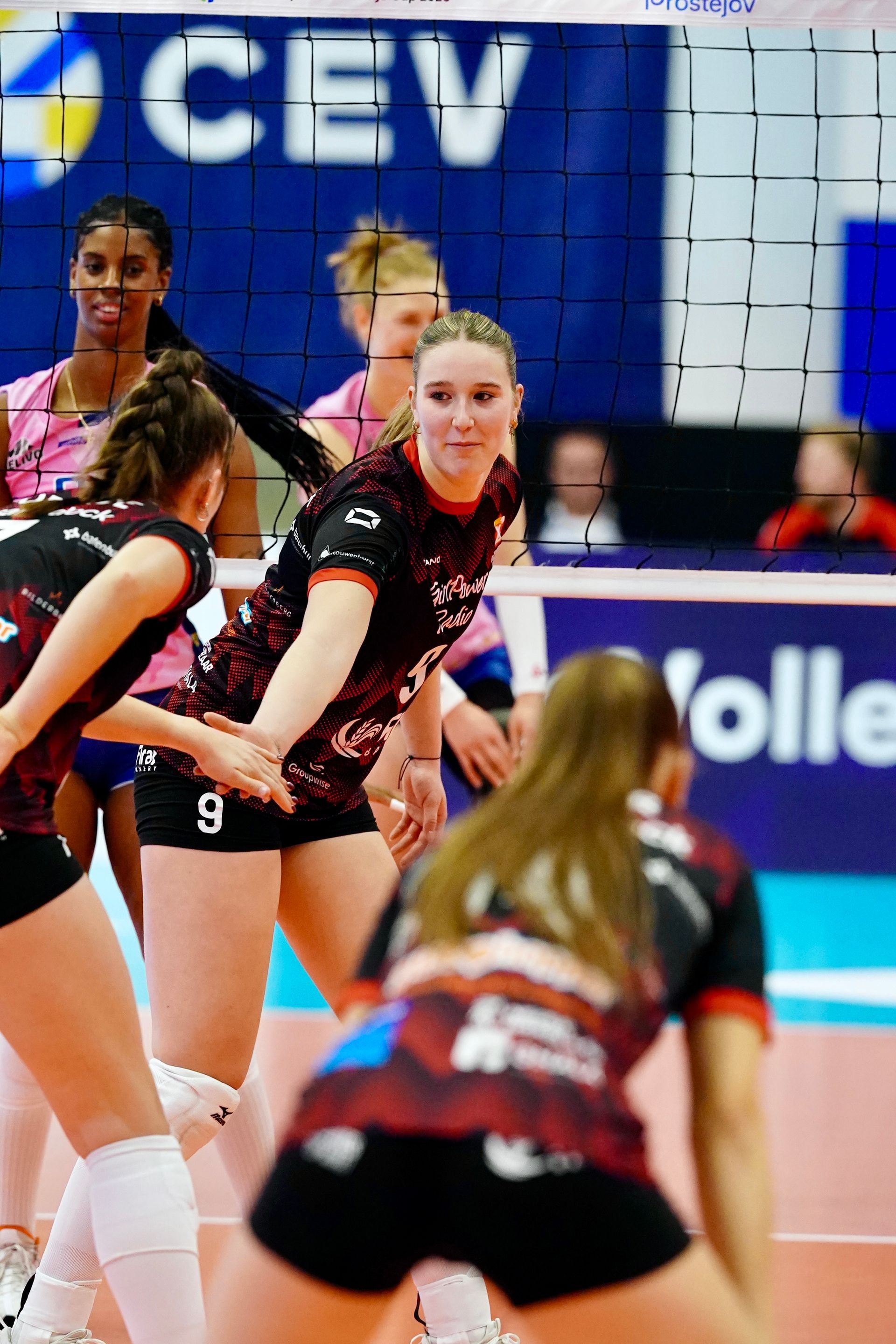 Volleybal Draisma Dynamo in actie