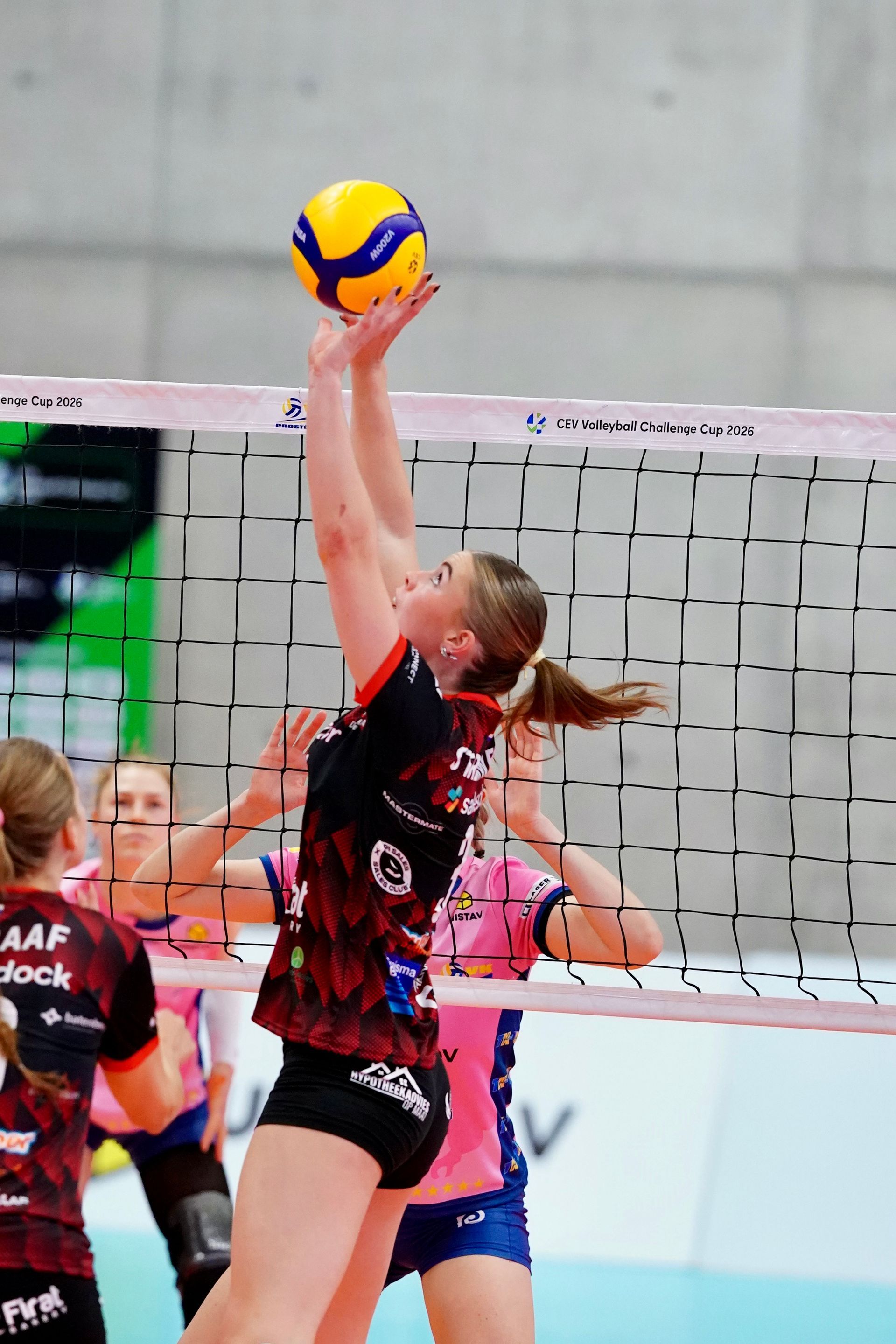 Volleybal Draisma Dynamo in actie