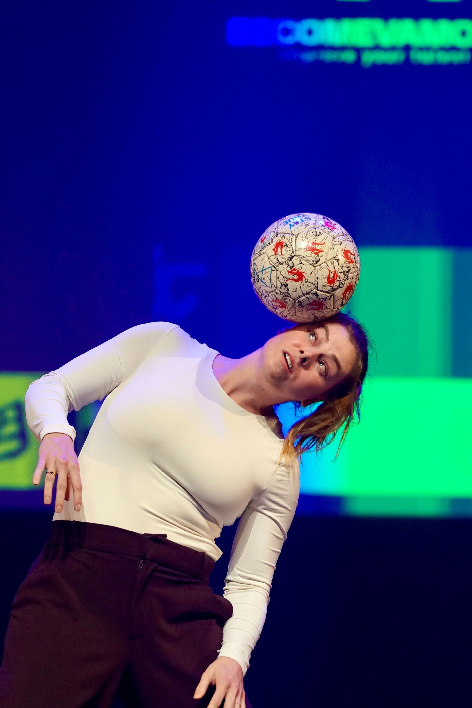 Jasmijn Janssen Freestyle voetbalster
©2026-Strikwerda Fotografie
