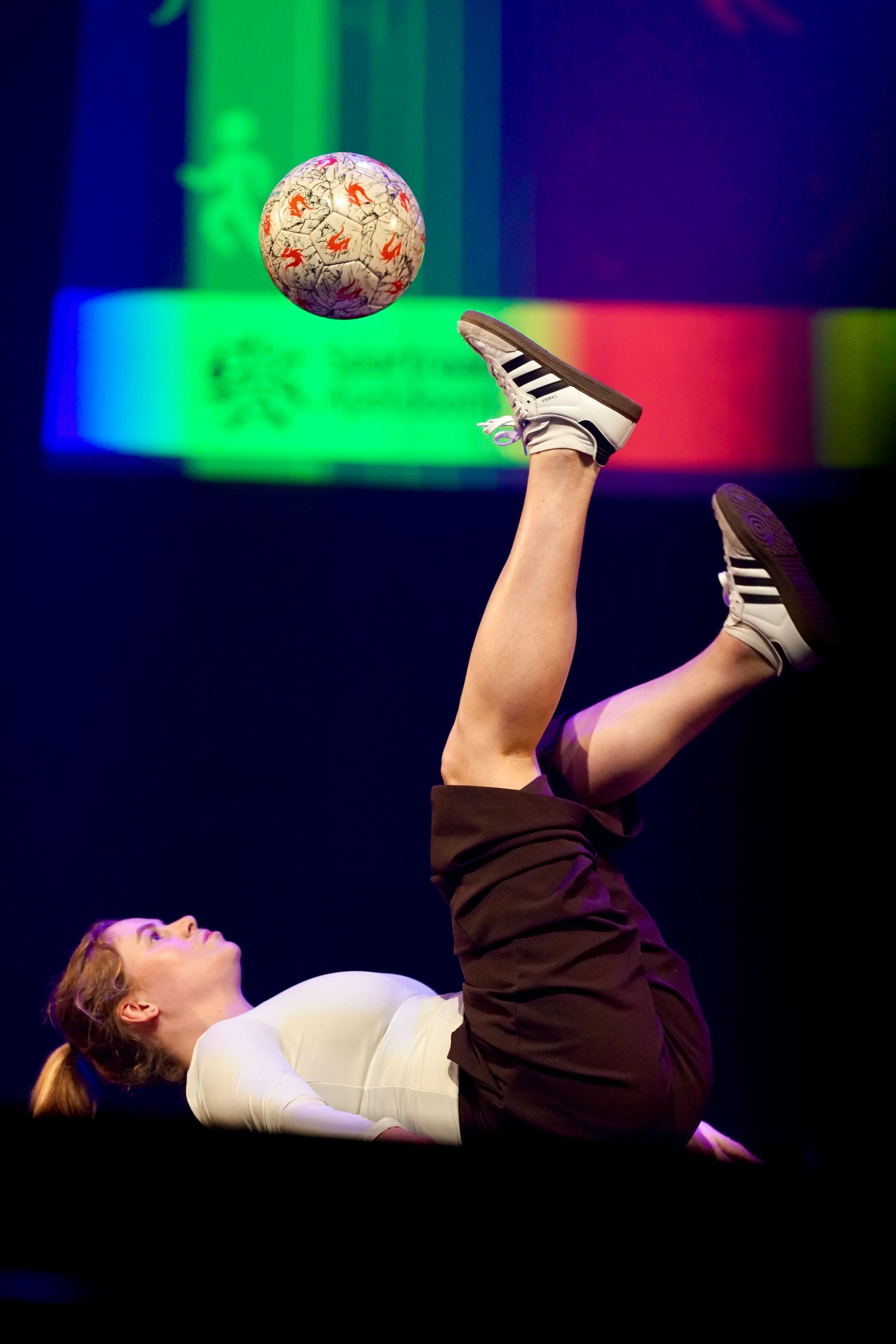 Jasmijn Janssen Freestyle voetbalster
©2026-Strikwerda Fotografie
