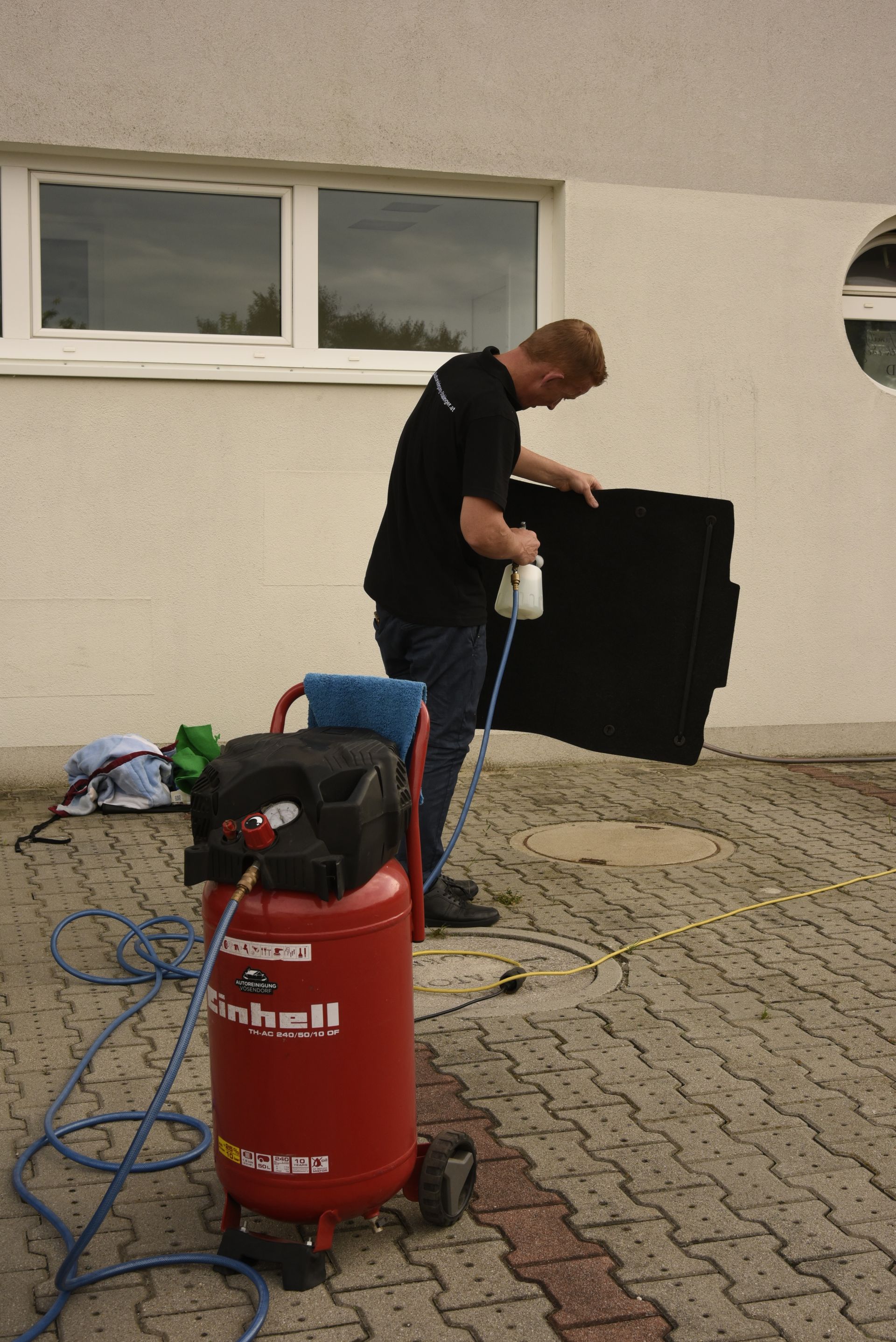 Auto Hutablage reinigen