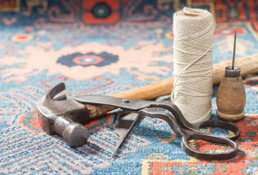 rug restoration tools