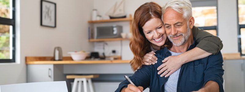 couple-smiling
