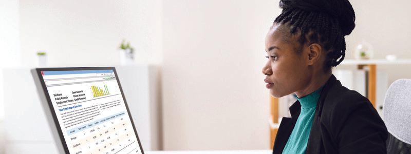 woman-working-at-computer