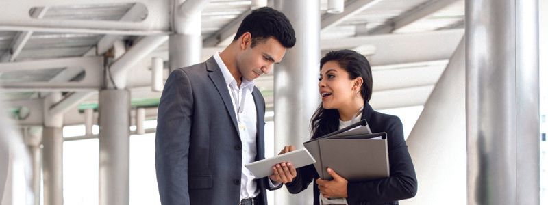 couple-talking-about-business