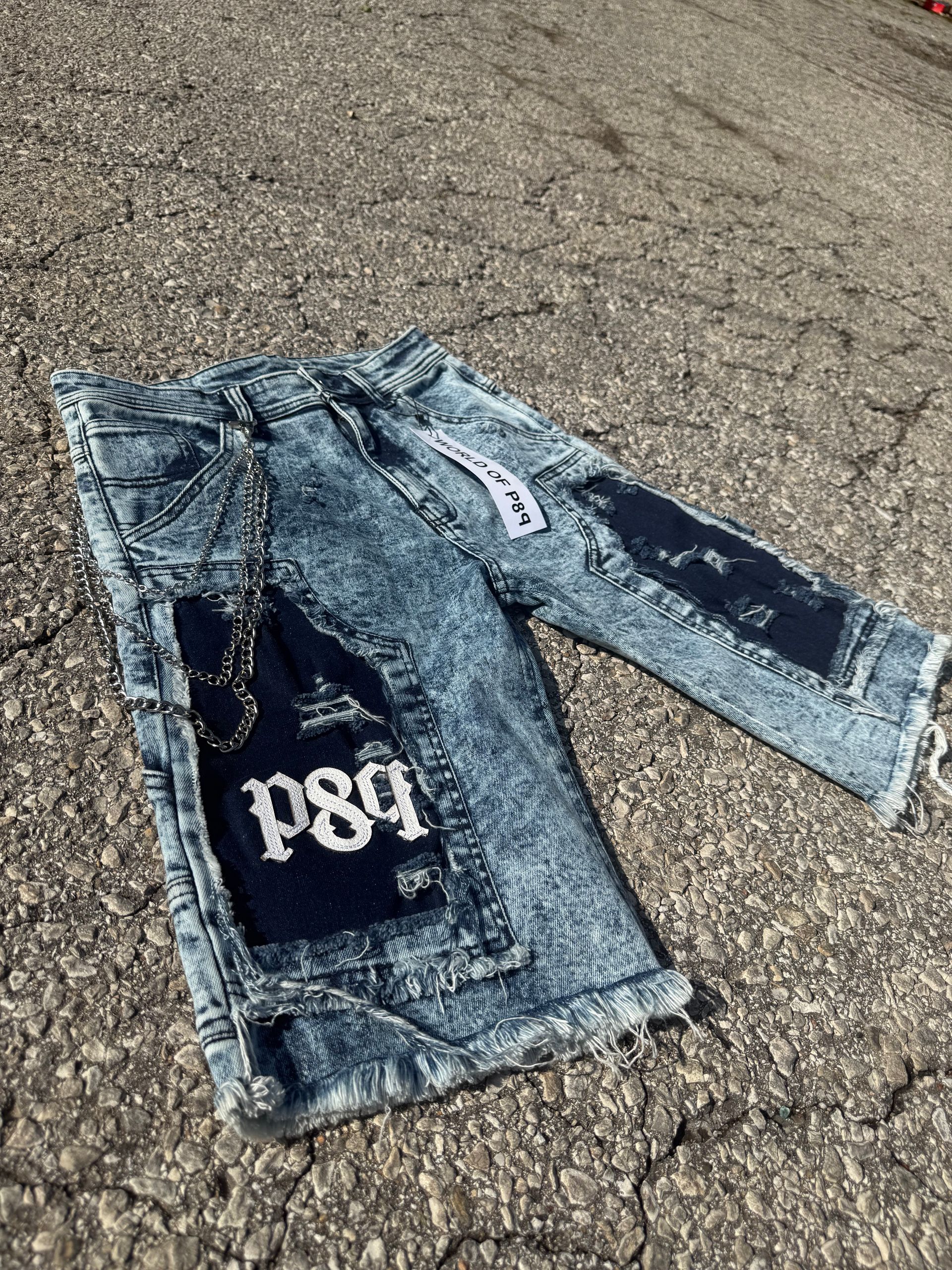 Denim Distressed Jean Shorts W. Chains