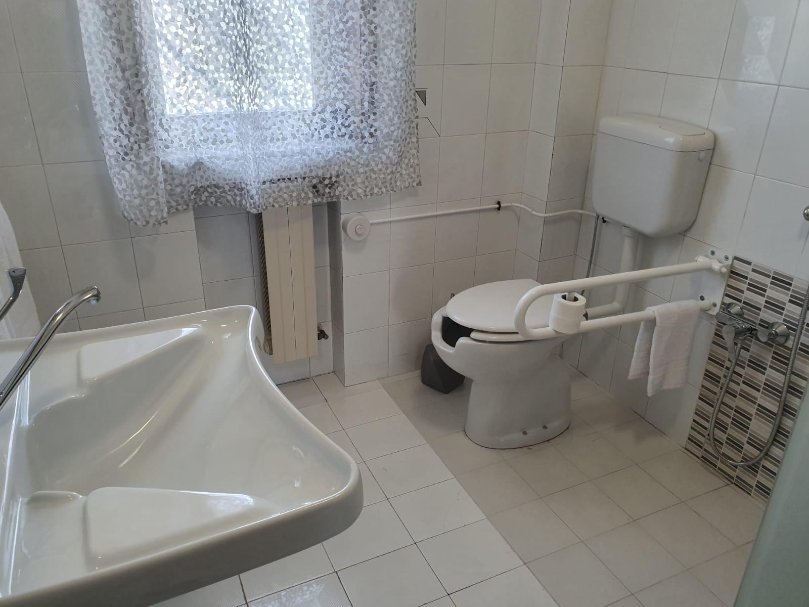 bagno attrezzato per disabili