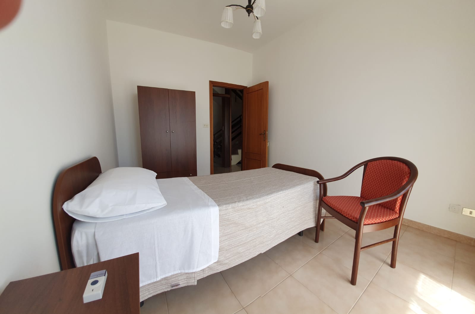 camera singola di una casa di riposo